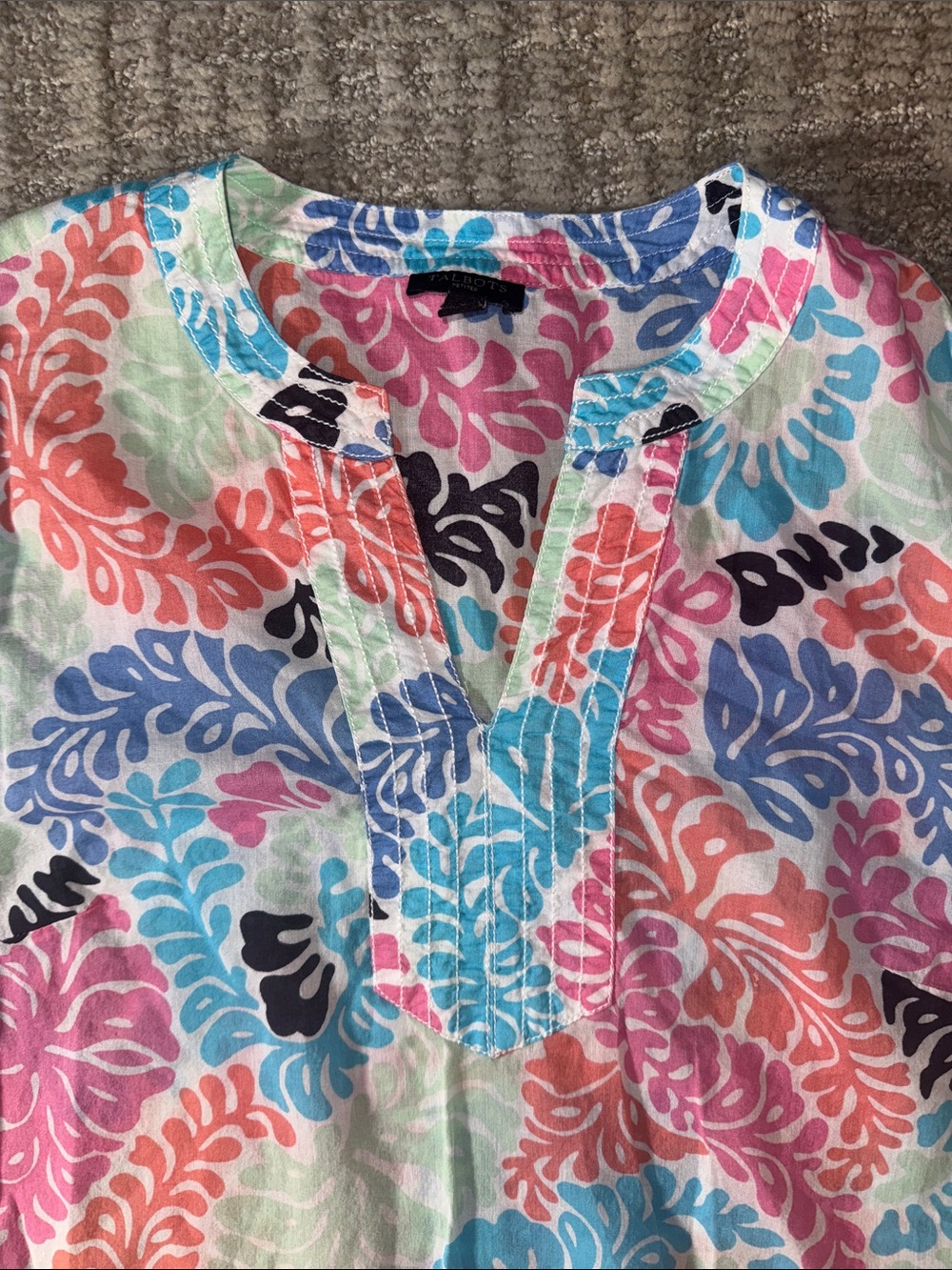 Talbots small petite Multicolor Botanical shirt Split V-Neck 3/4 Sleeve blouse